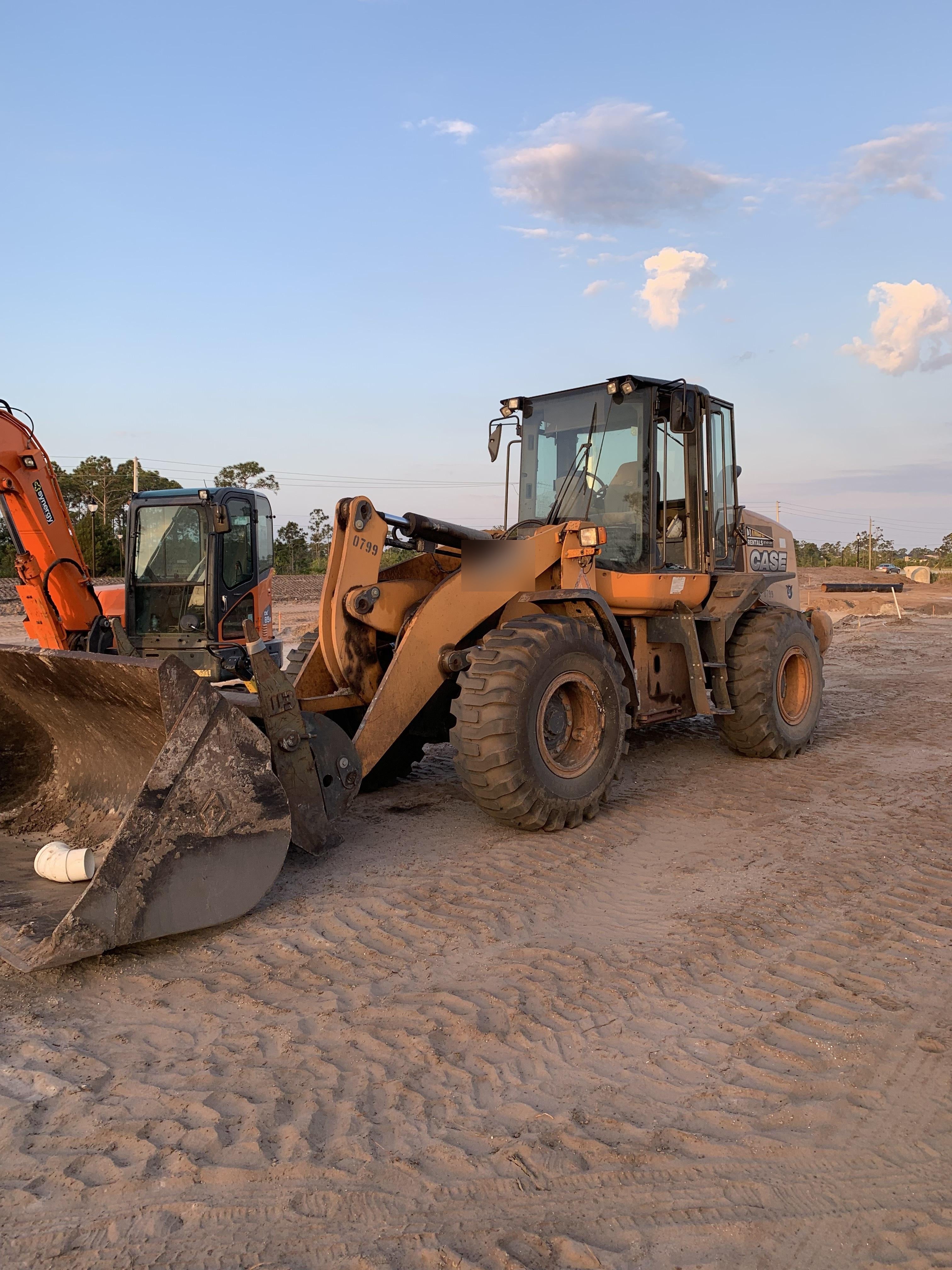 2015 CASE 721F