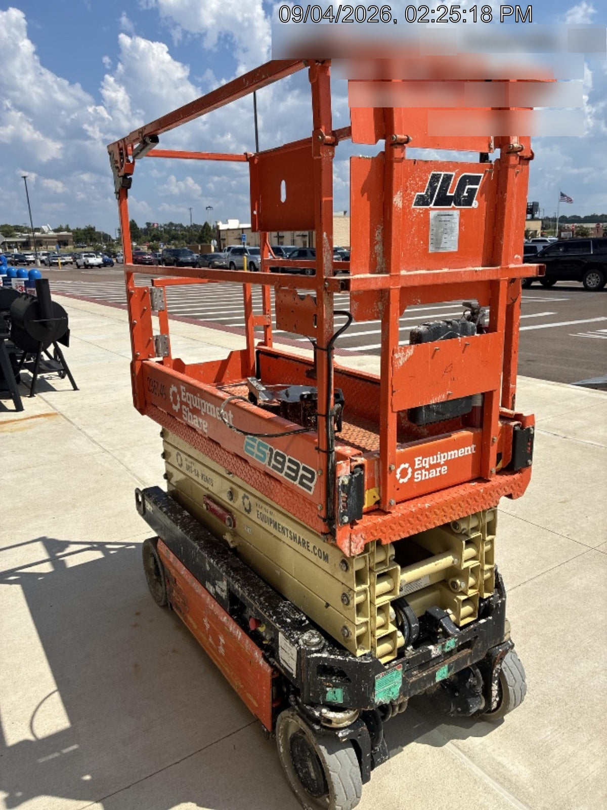 2022 JLG ES1932