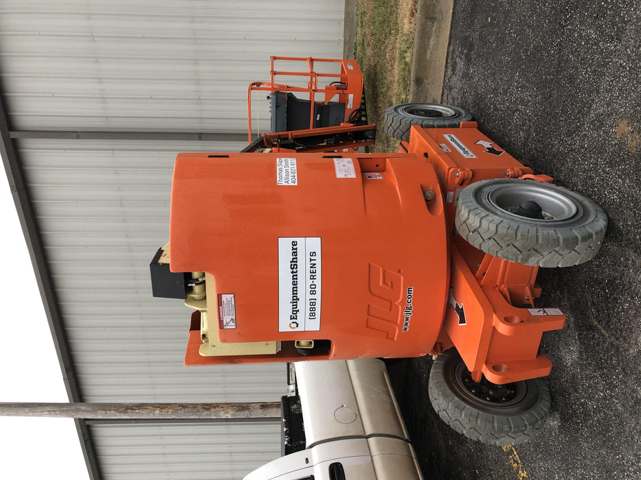 2019 JLG E300AJP