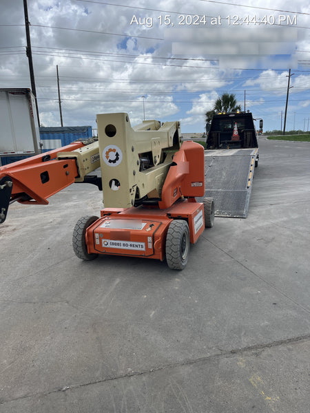 2019 JLG E400AJPN