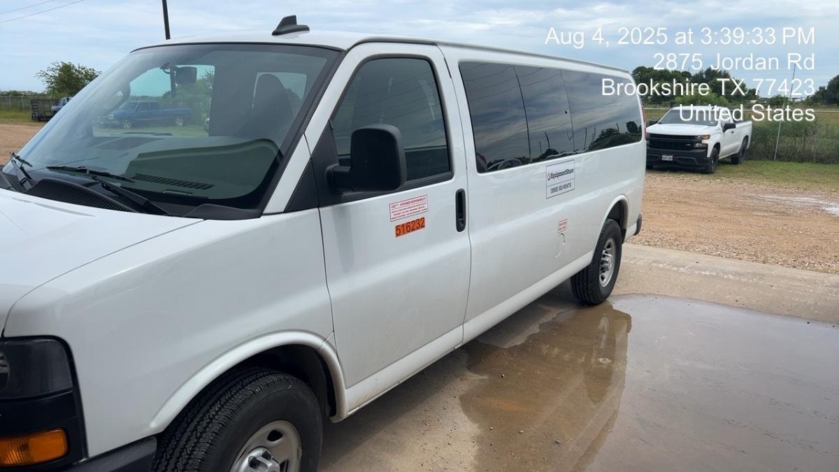 2025 CHEVROLET Express Van - Rental
