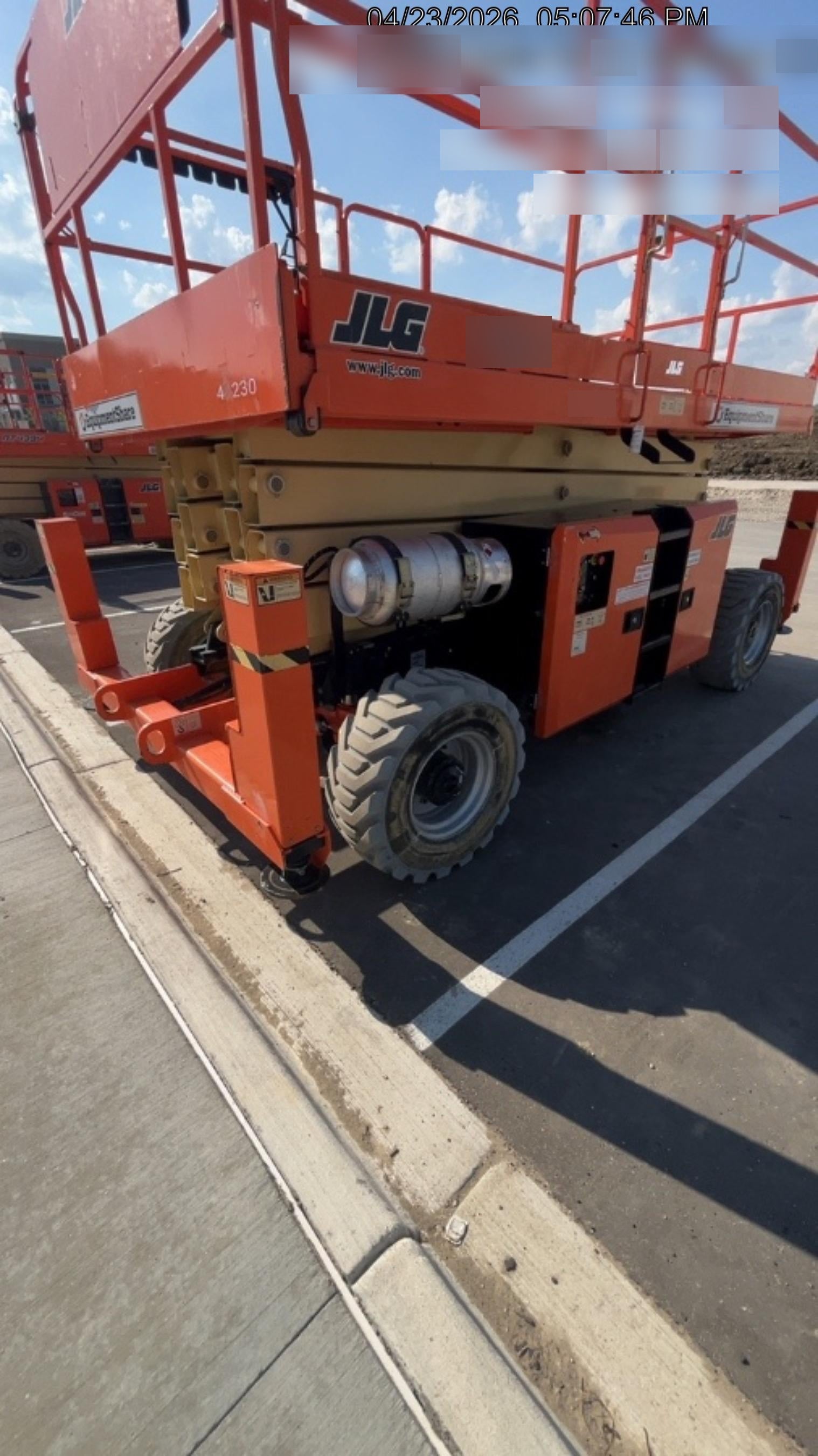 2019 JLG 430LRT