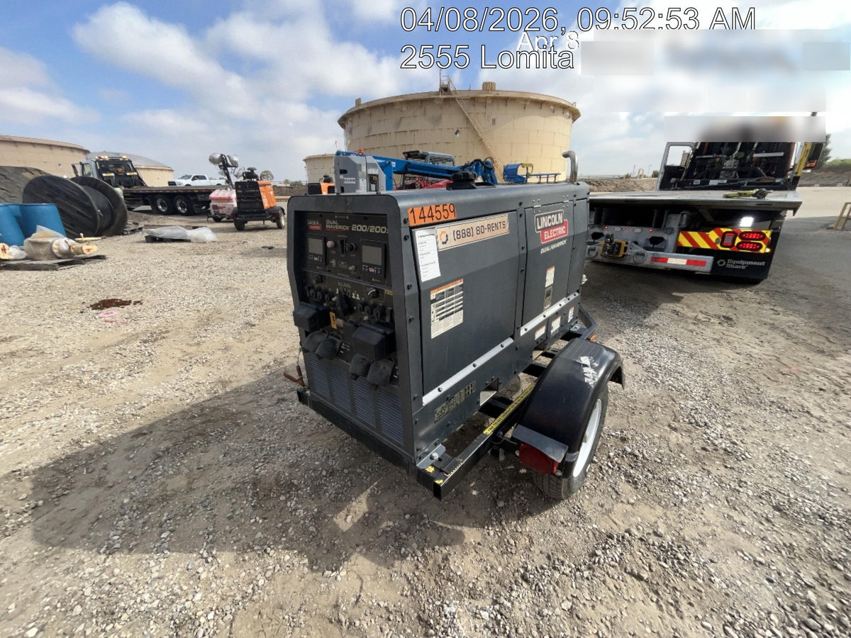 2021 Lincoln Electric Dual Maverick 200/200X Ready Pak 3 (includes trailer, cable rack, fender light kit)