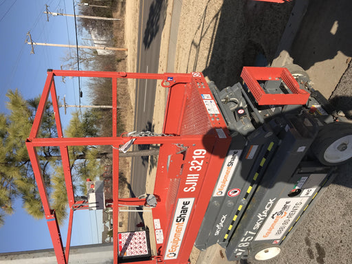 2018 Skyjack SJIII-3219 Skyjack SJIII3219 Scissor Lift w/Trojan Batteries