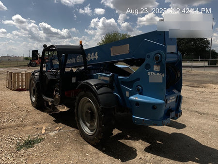 2019 Genie GTH-844 GTH-844 w/Open ROPS, FF Tires, beacon/work lights, 60" carriage/forks