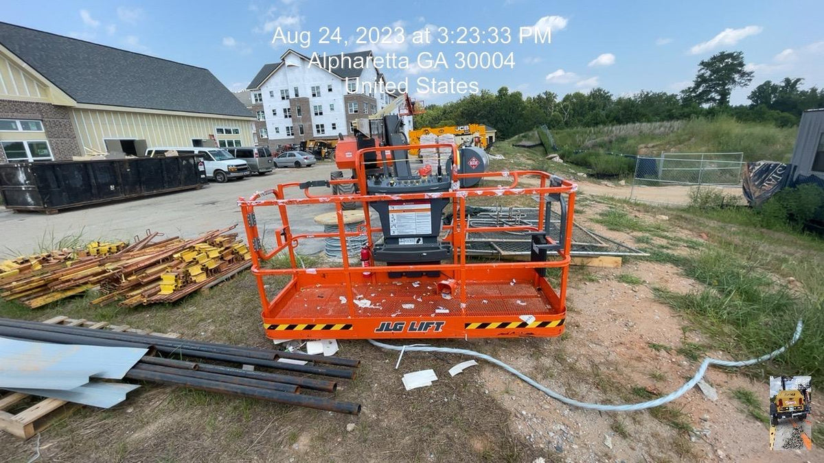2023 JLG 800AJ