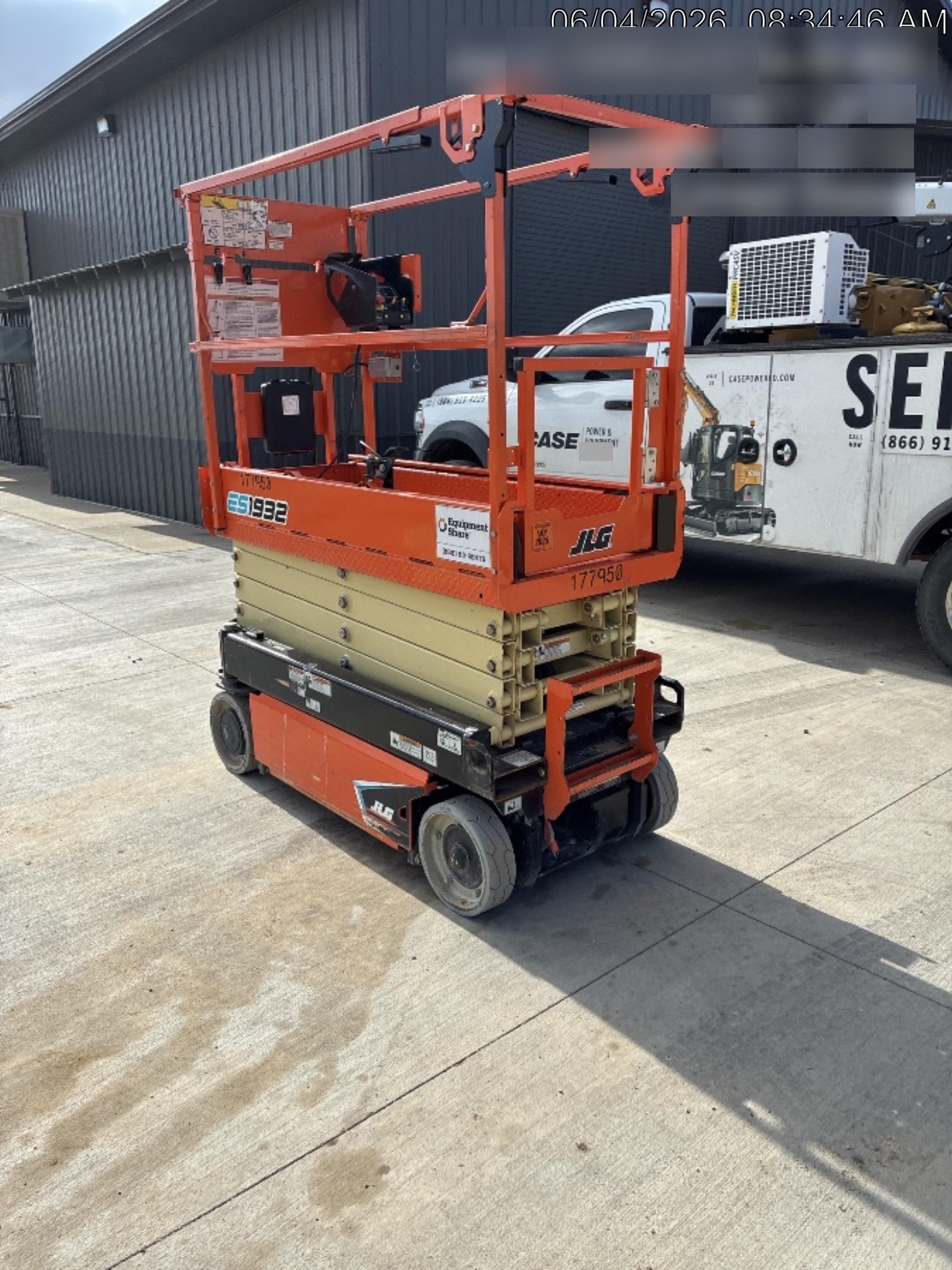2021 JLG ES1932