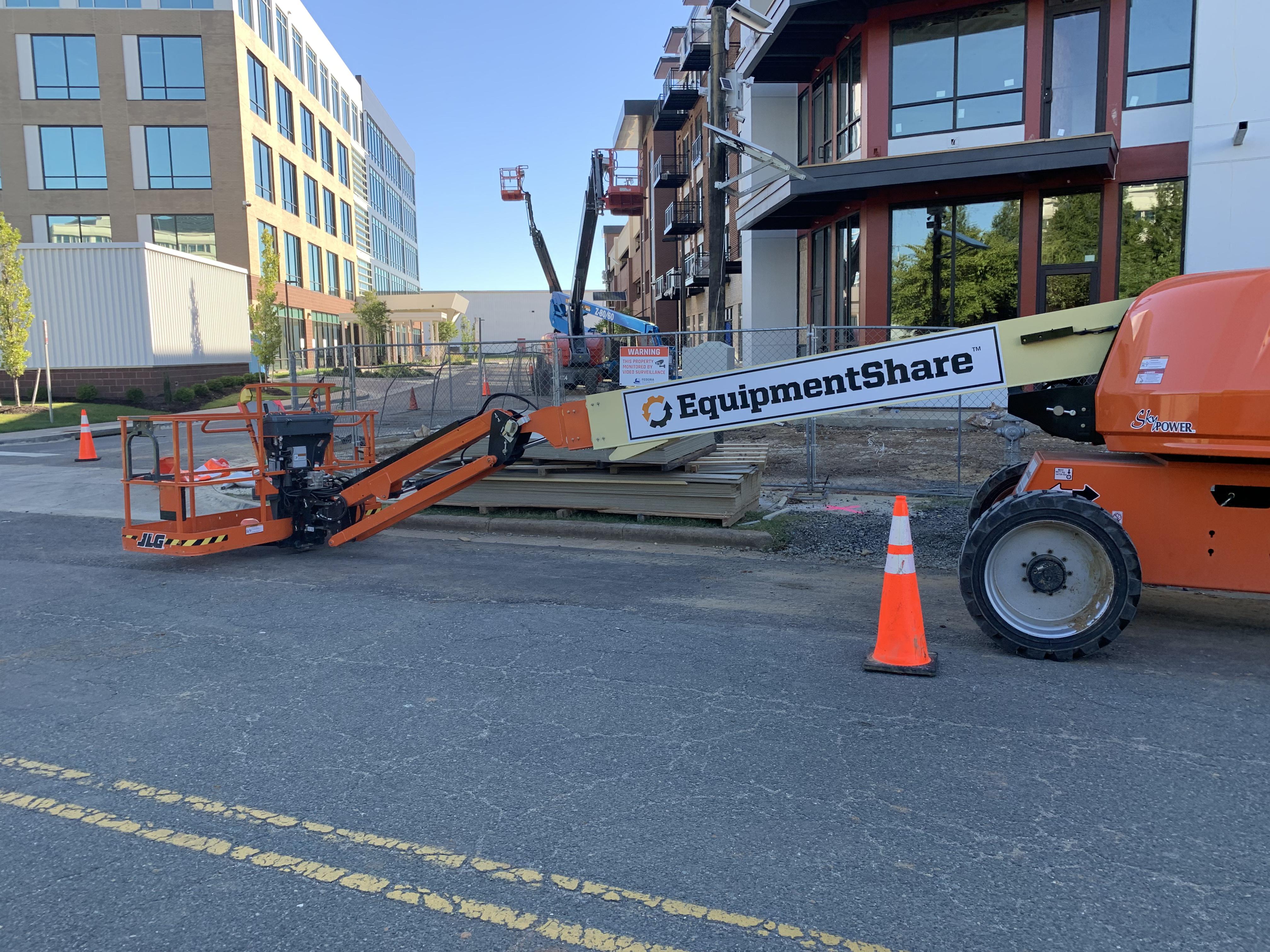 2021 JLG 660SJ