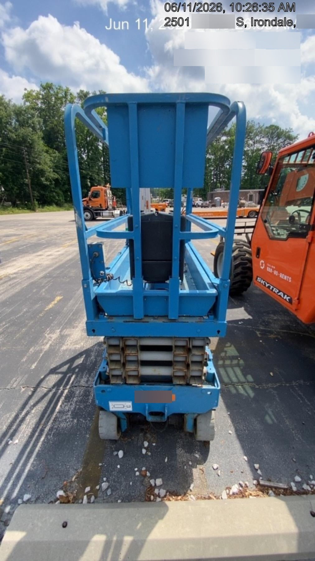 2019 Genie GS-1930 Fixed rails with chain Entry