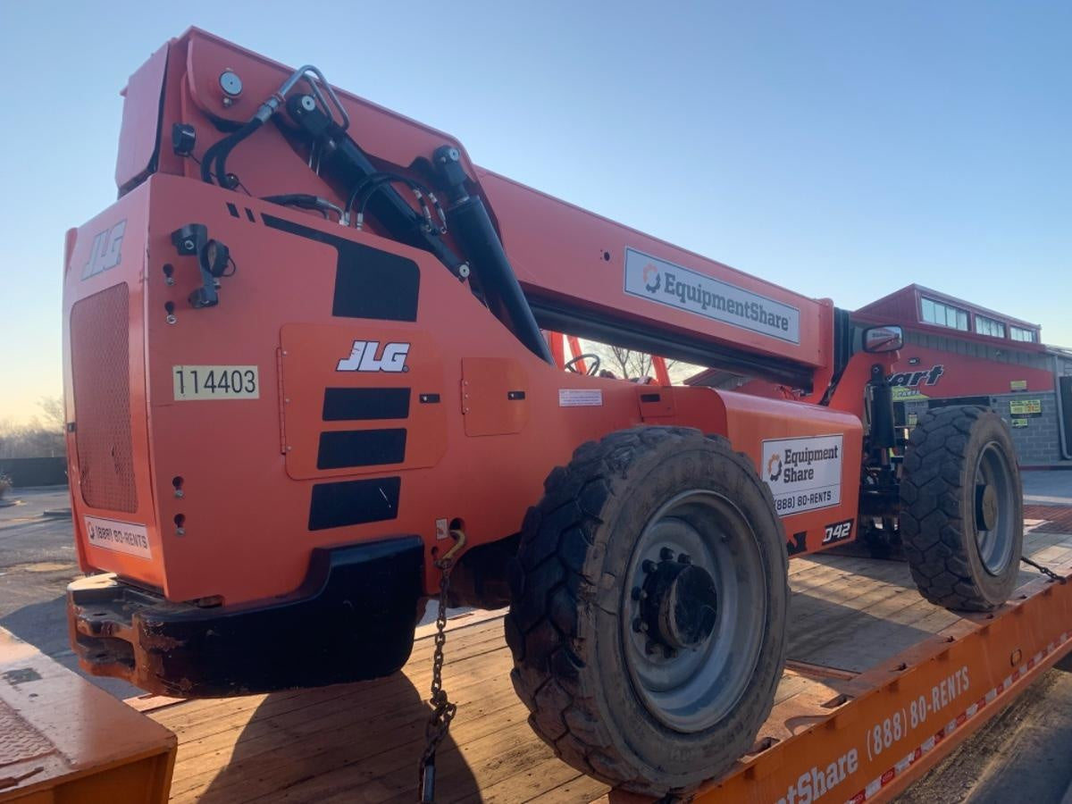 2020 Skytrak 8042 74 Hp, FF Tires, Work Lights, Beacon, Aux Hydraulics, Back up Alarm, Lifting Eye, ES Decals