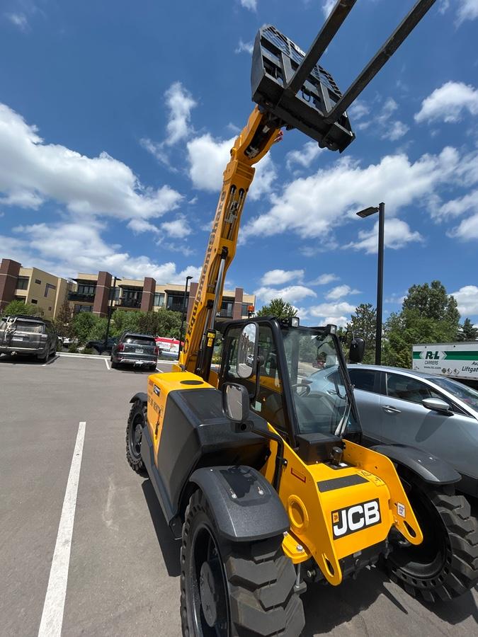 2025 JCB 505-20TC