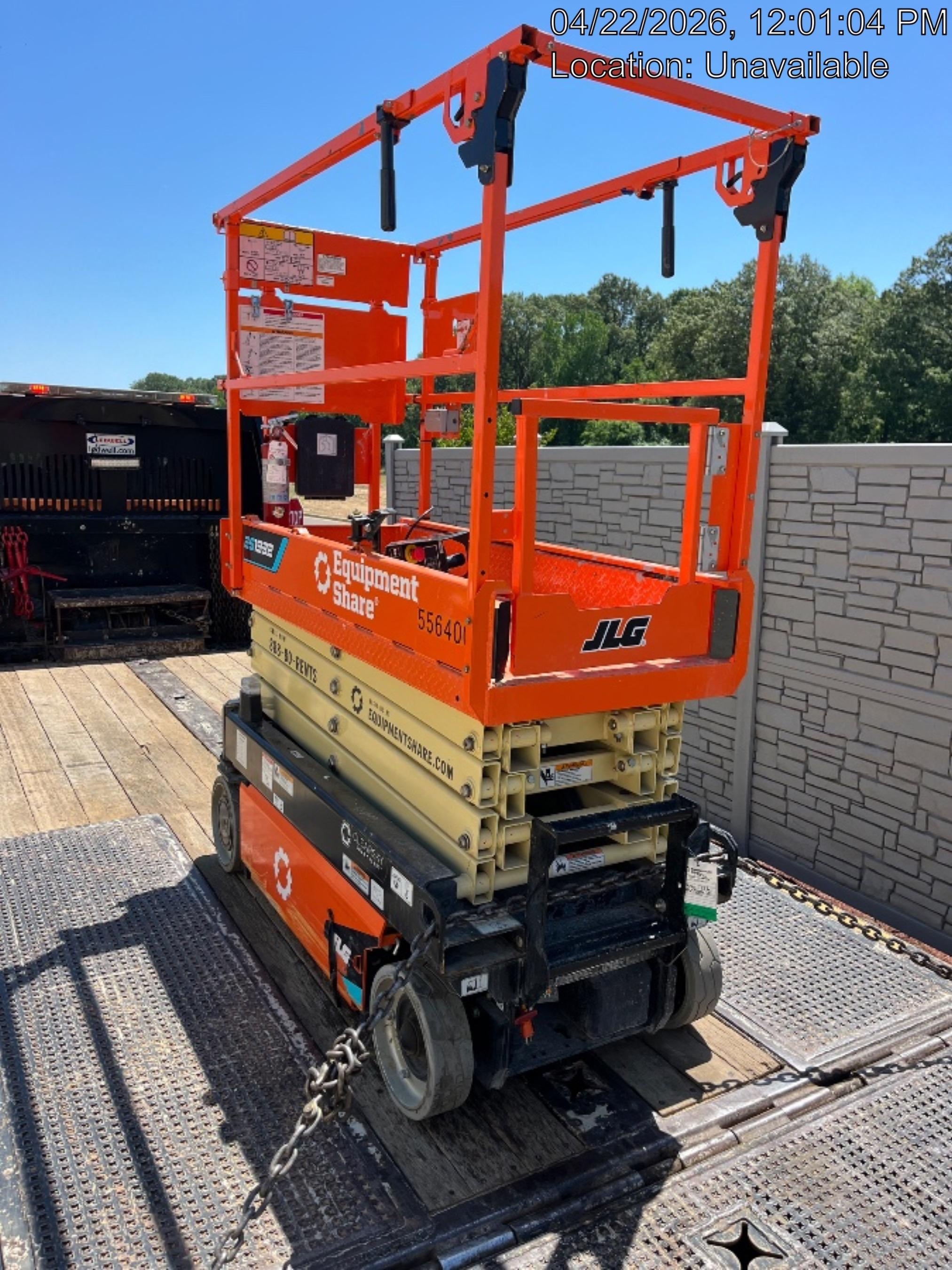 2025 JLG ES1932