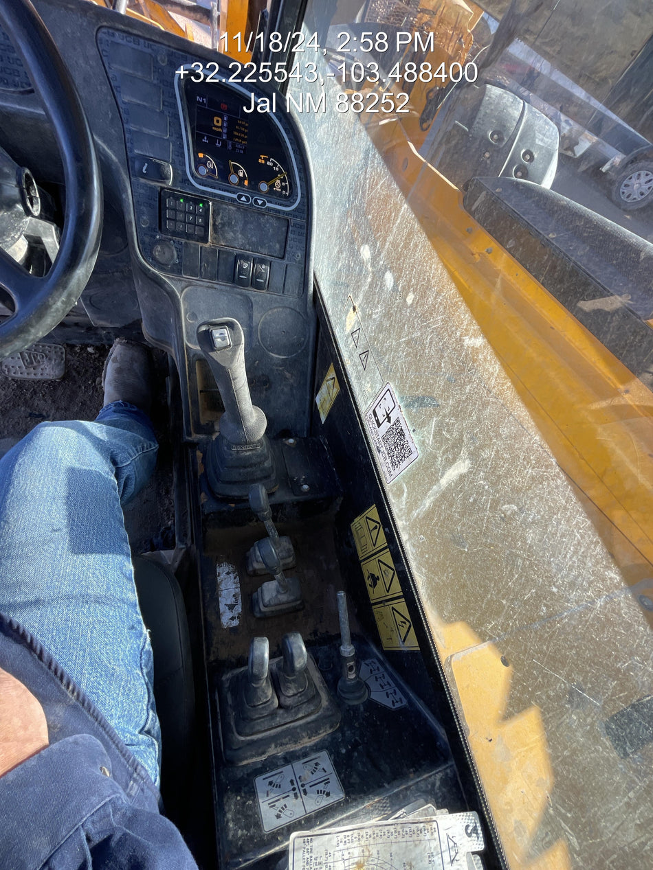 2022 JCB 512-56