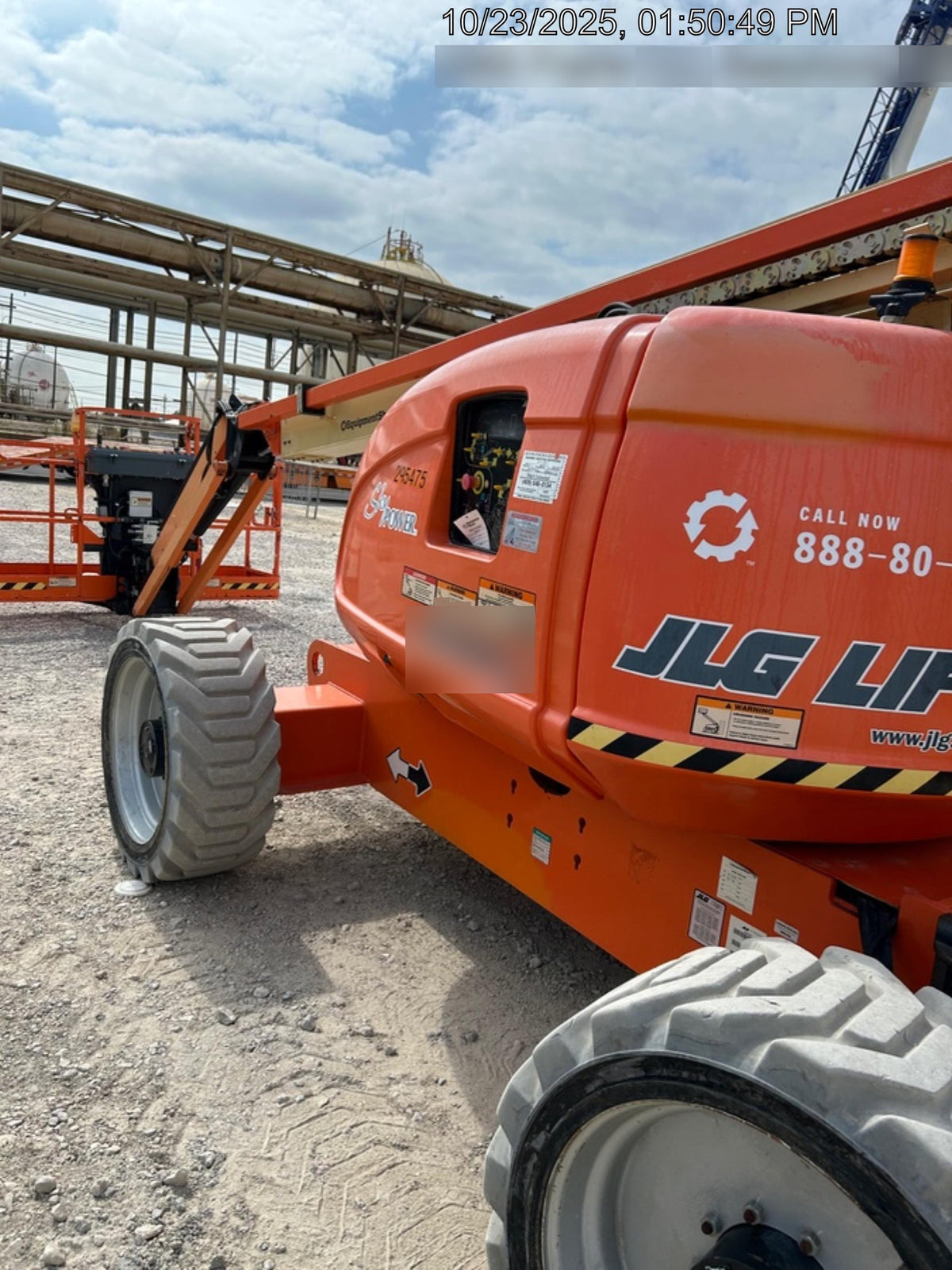 2023 JLG 600AJ