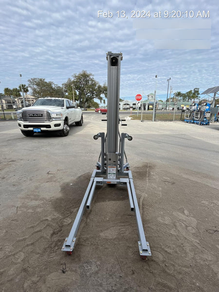 2023 GENIE SLC-24