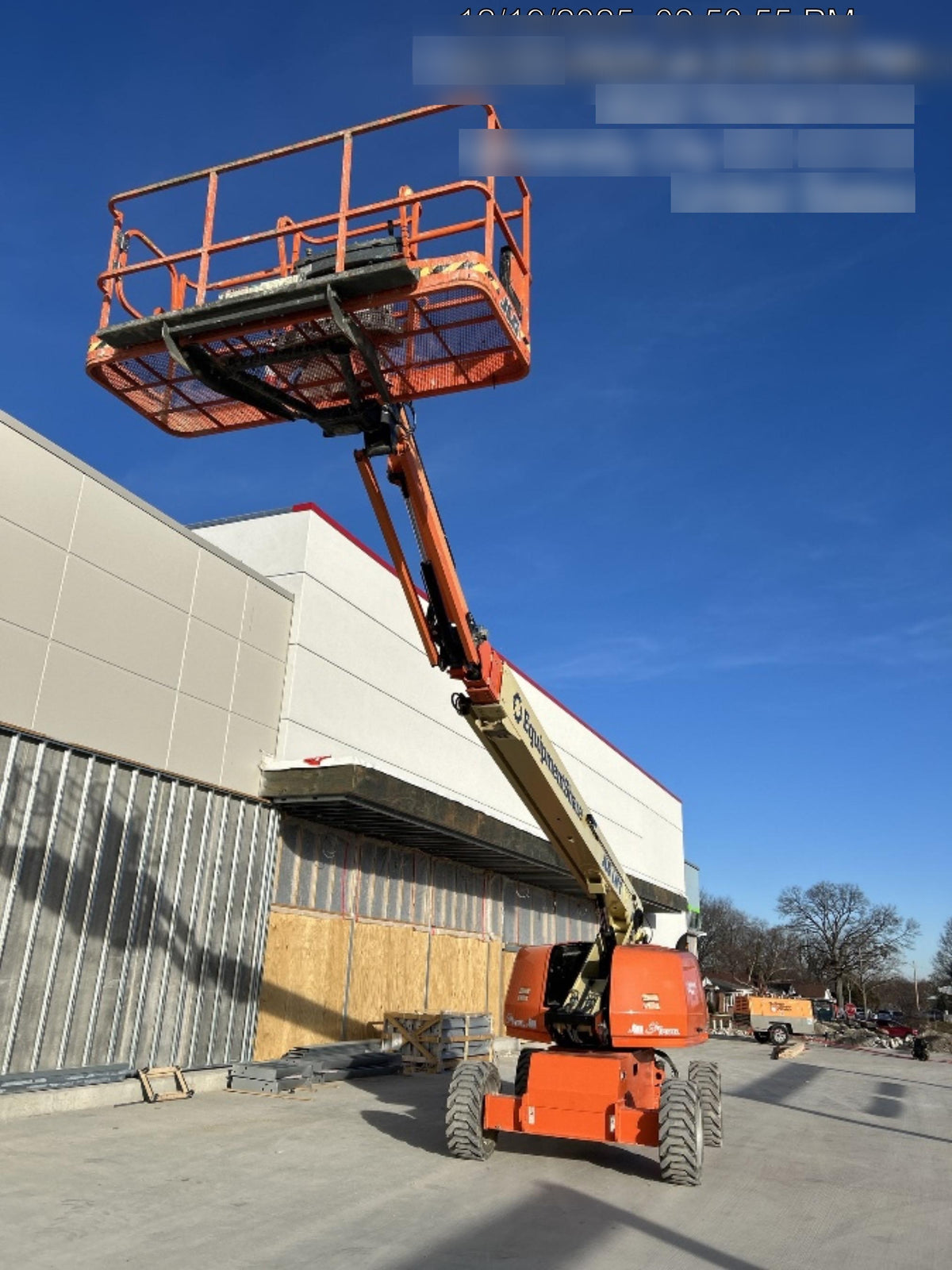 2022 JLG 660SJ