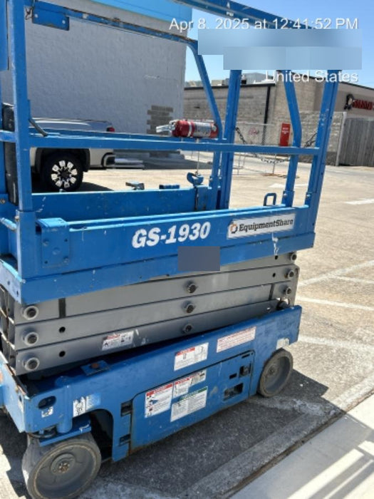 2019 Genie GS-1930 Fixed rails with chain Entry