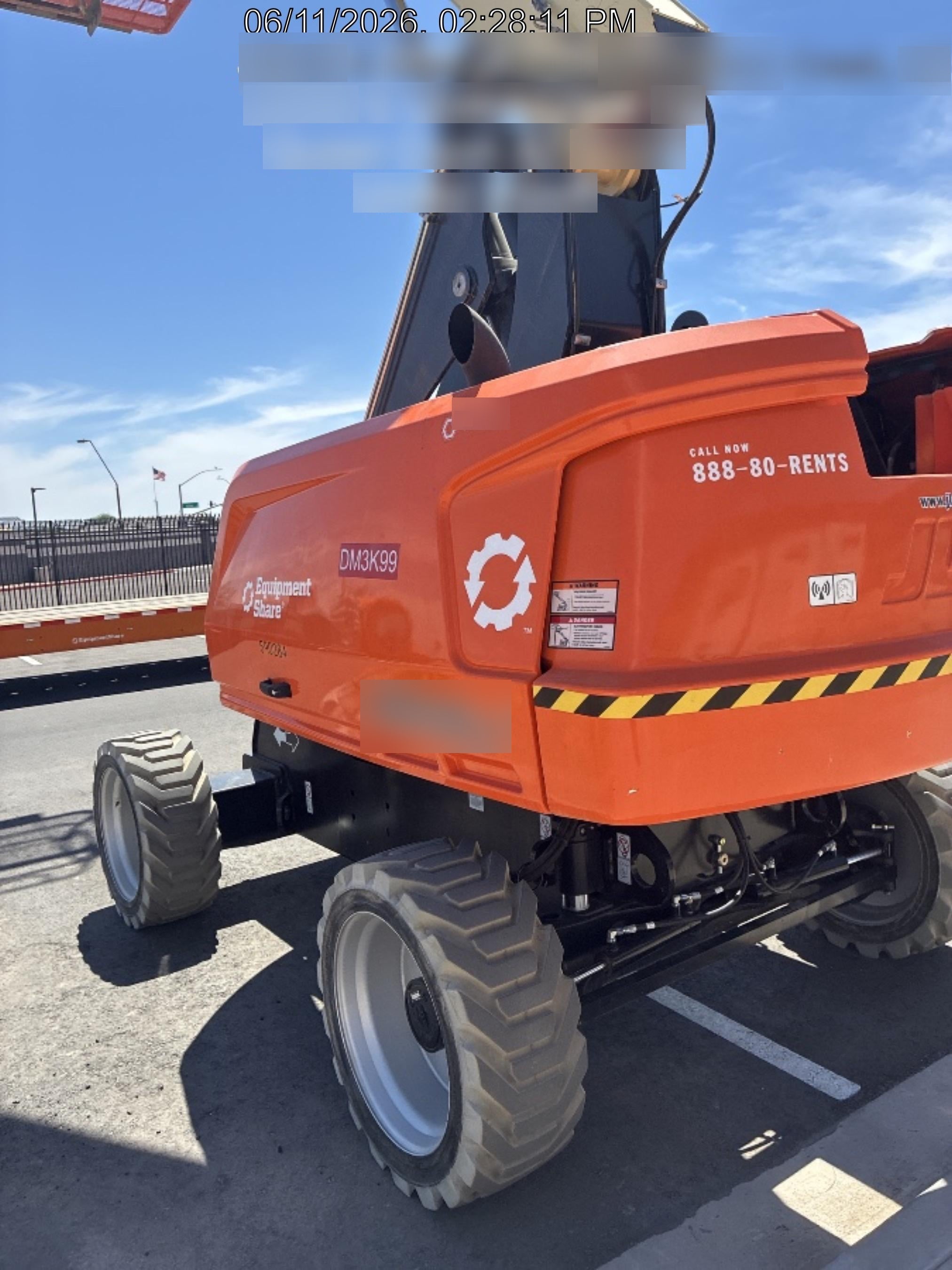 2025 JLG 660SJ