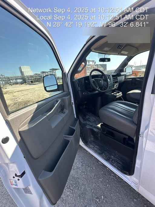 2025 CHEVROLET Express Van - Rental
