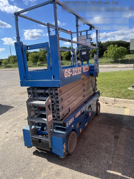 2022 GENIE GS-3232