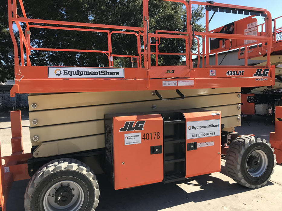 2019 JLG 430LRT