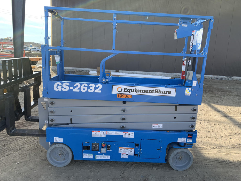 2020 Genie GS-2632 Solid NM Tires, Folding Rails with Half-Height Swing Gate, Beacon, 800W Invertor