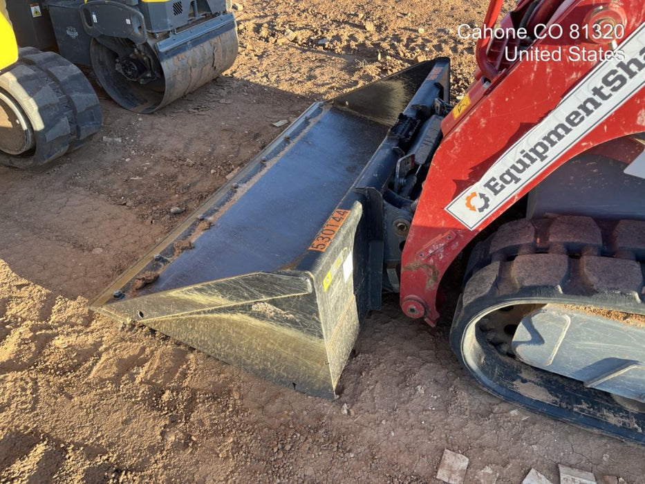 2025 JOHN DEERE 84" Bucket - John Deere