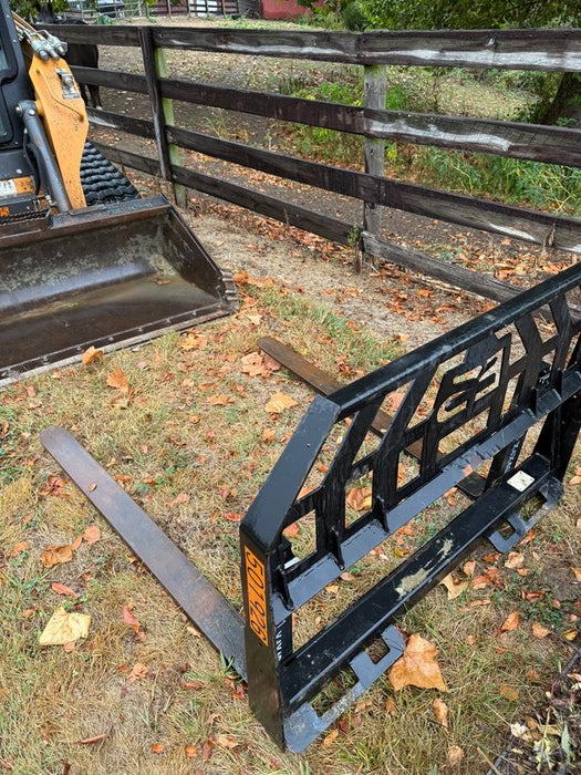 2025 EXPRESS STEEL 48" Pallet Fork