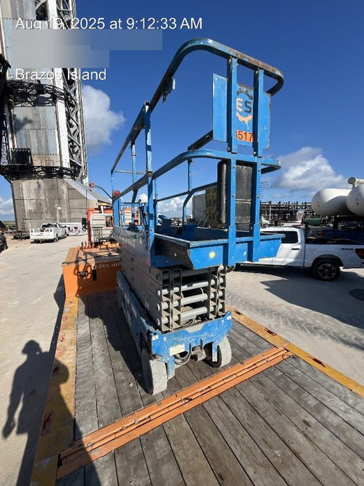 2018 Genie GS-3232 Genie GS3232 Lift w/Folding Rails and Swing Gate