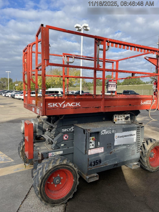 2017 SKYJACK SJ6832 RT