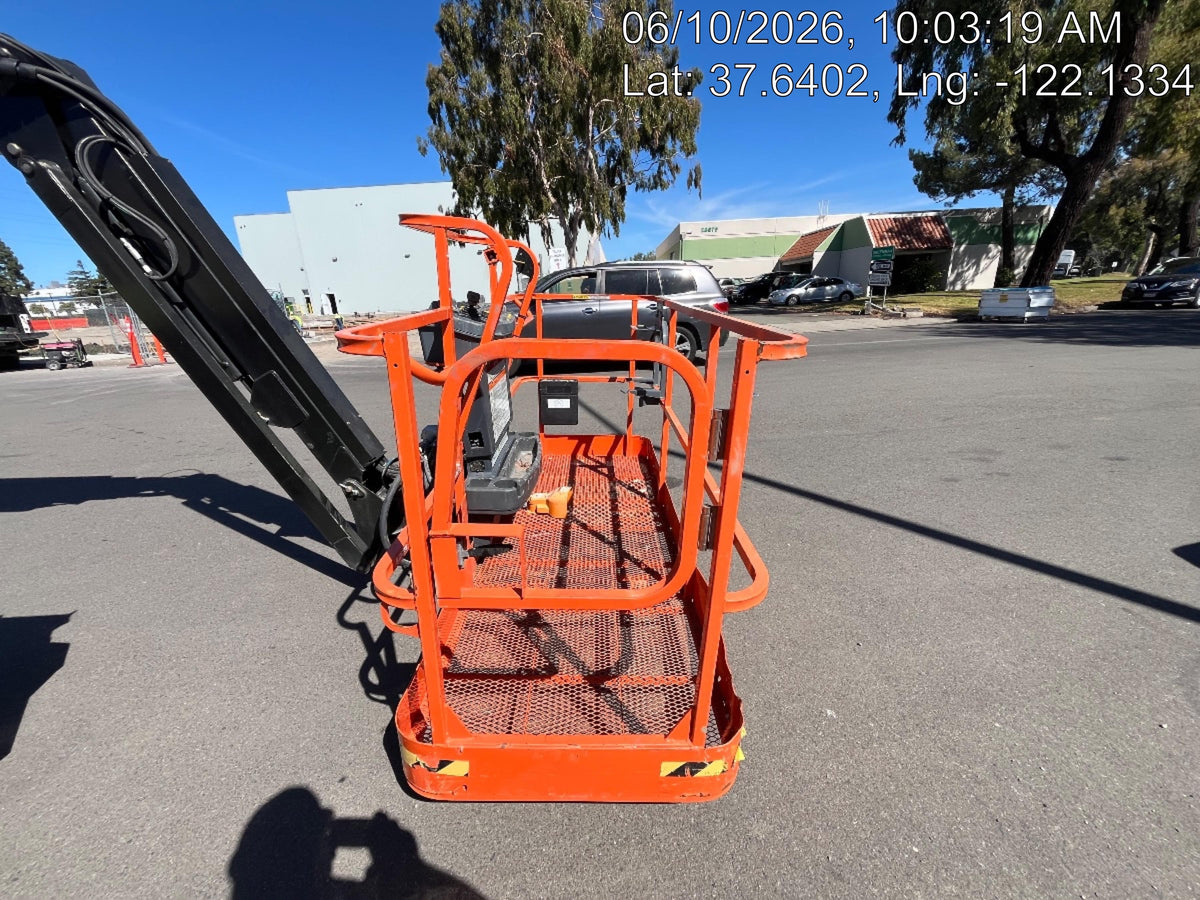 2025 JLG 660SJ