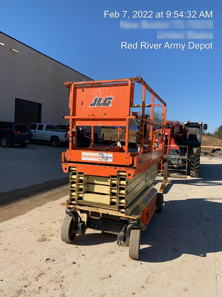 2016 JLG 3246ES