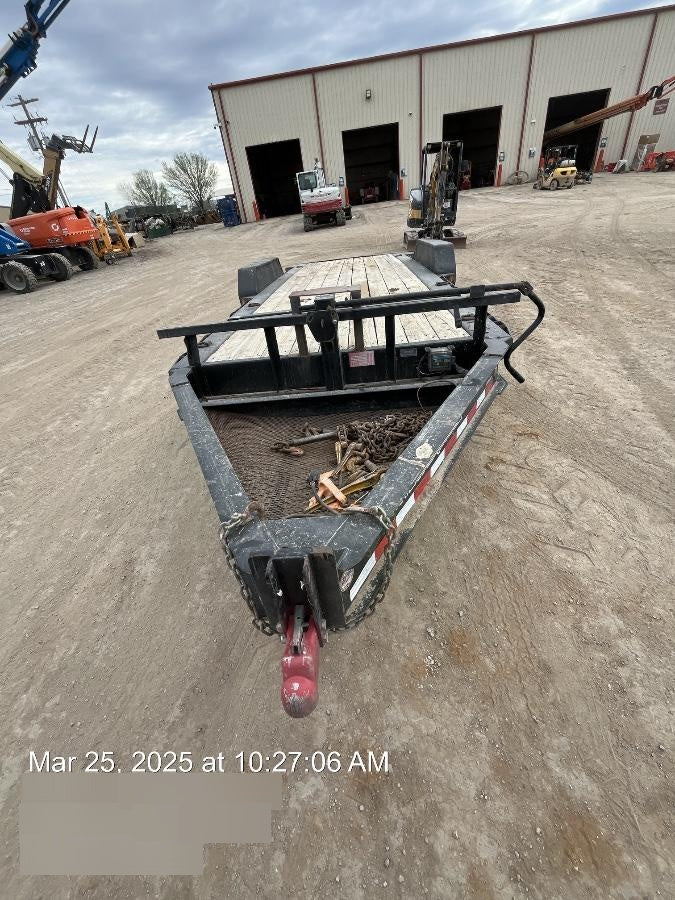 2019 LOADTRAIL Tilt-Deck Rental Trailer