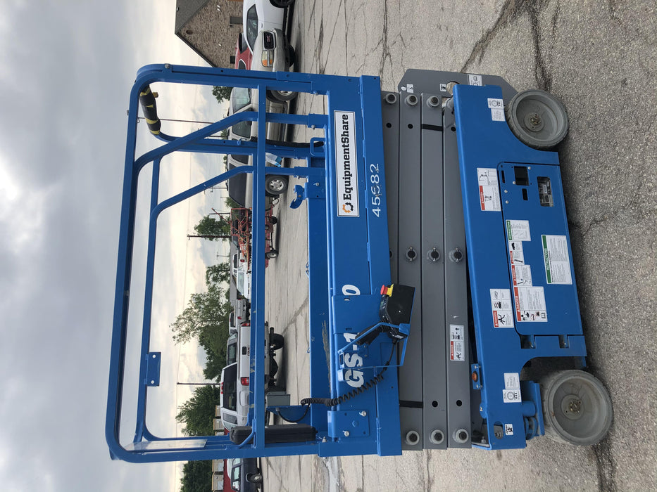 2019 Genie GS-1930 Fixed rails with chain Entry