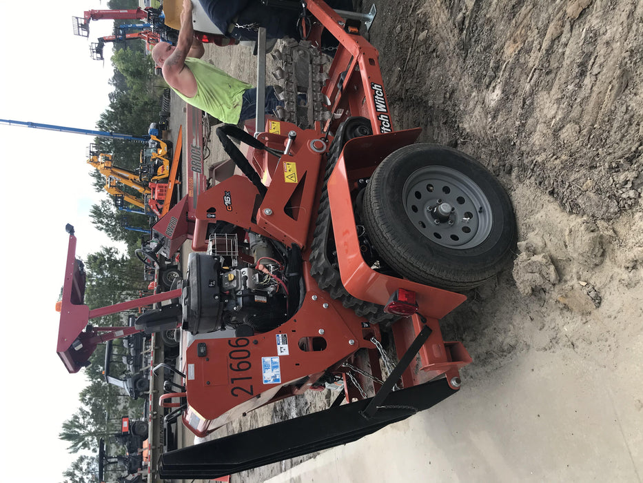 2019 DITCH WITCH S3C