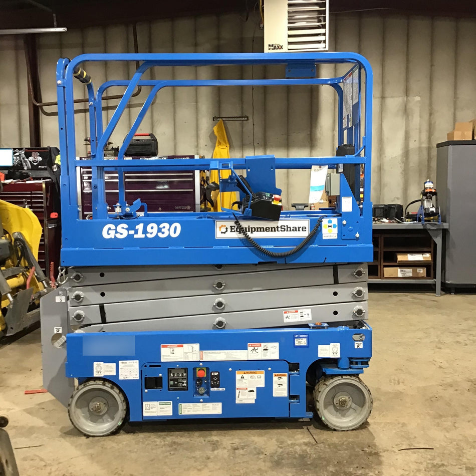2019 Genie GS-1930 Fixed rails with chain Entry