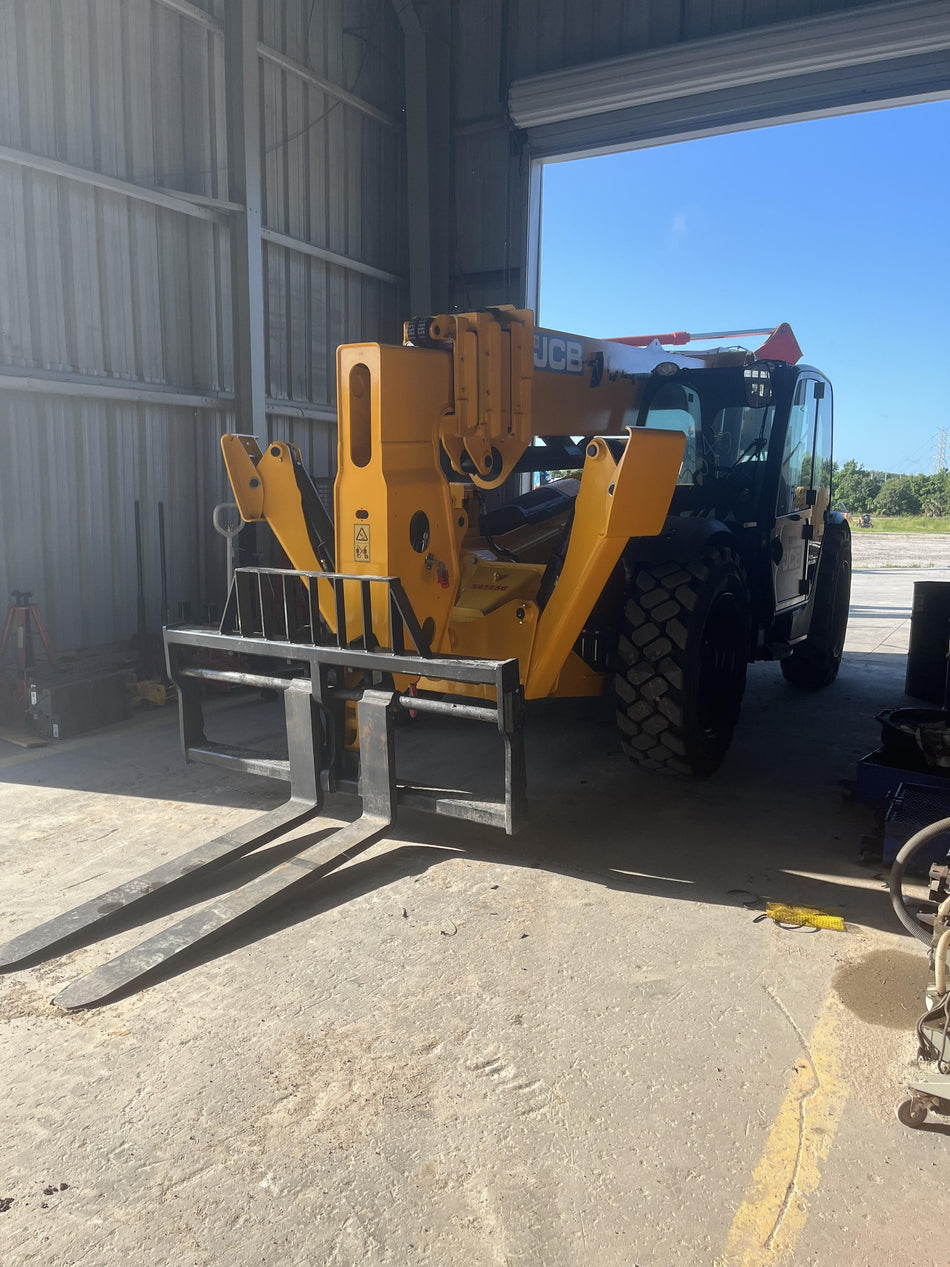 2025 JCB 512-56