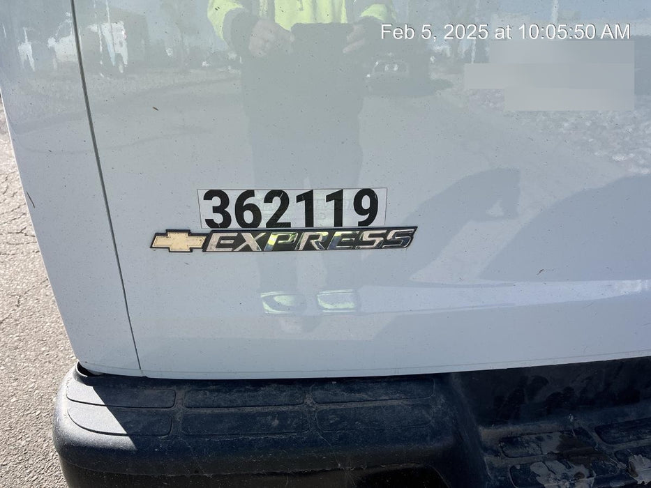 2023 CHEVROLET Express Van - Rental