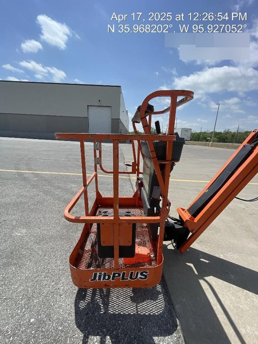 2019 JLG E400AJPN