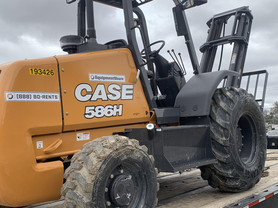 2021 CASE 586H