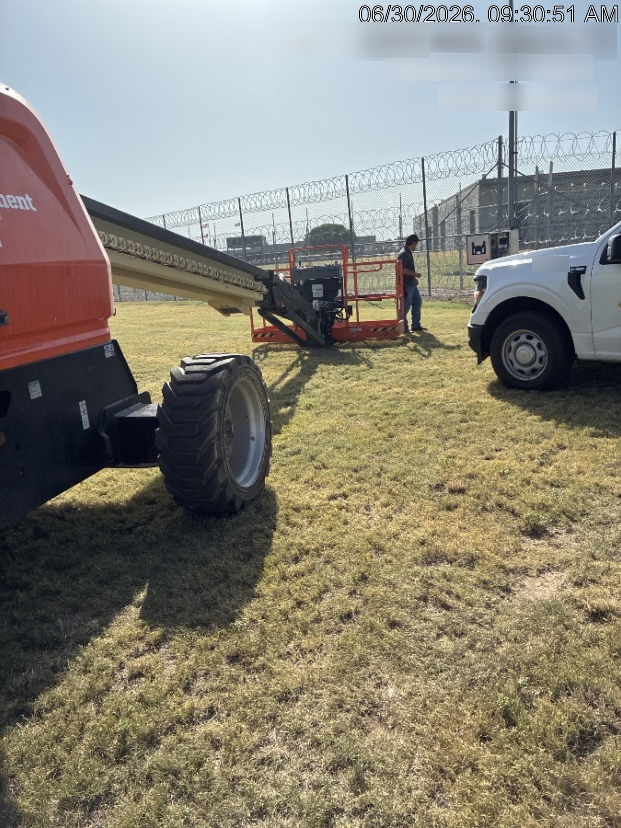 2025 JLG 660SJ