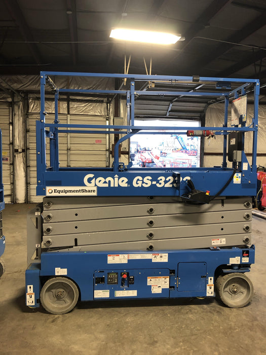 2018 Genie GS-3232 Genie GS-3232 w/Folding rails, Half height swing gate