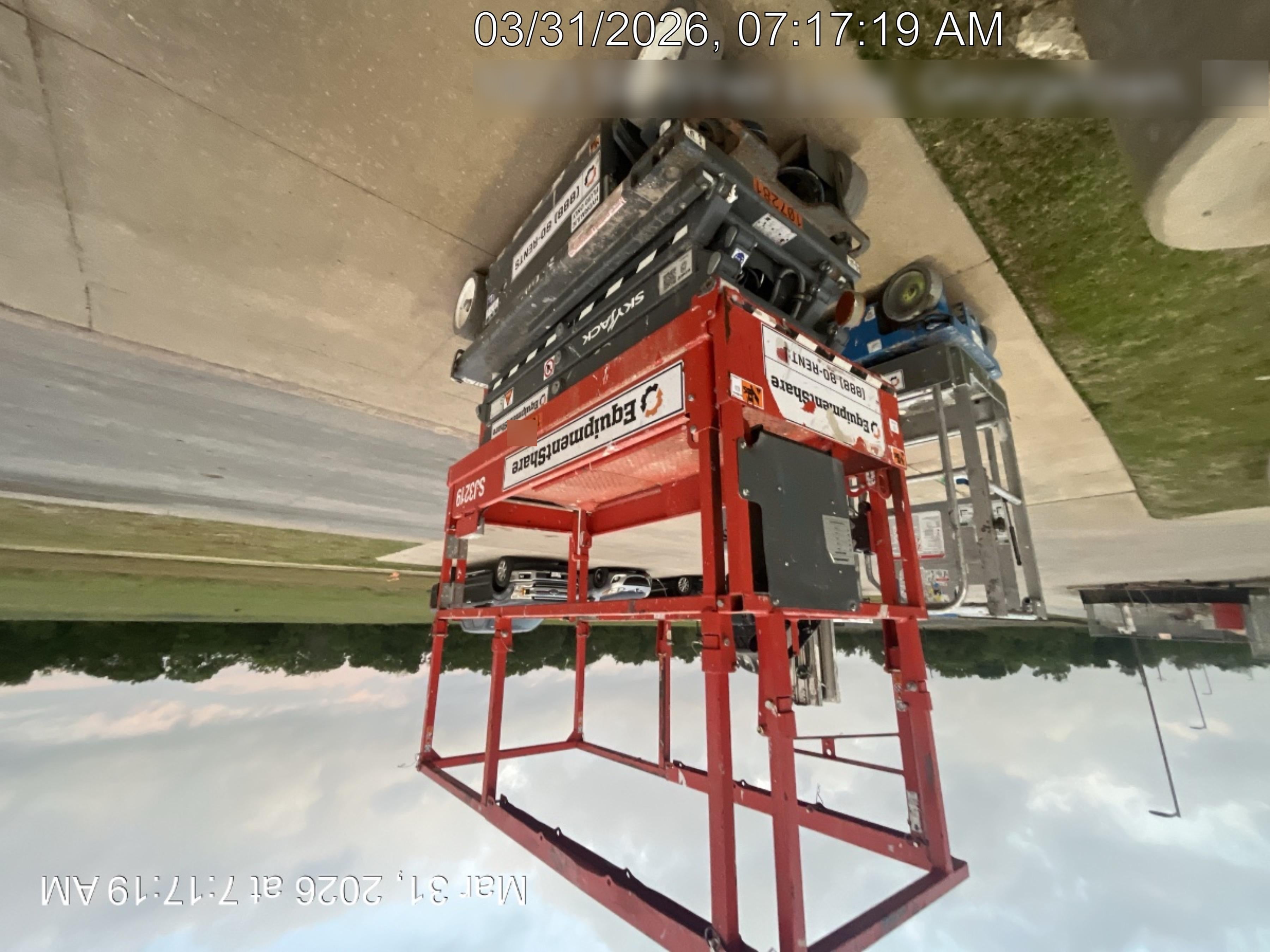 2020 Skyjack SJIII-3219 Solid NM Tires, Half height spring hinged entry gate, Dual Beacons, 800W Inverter