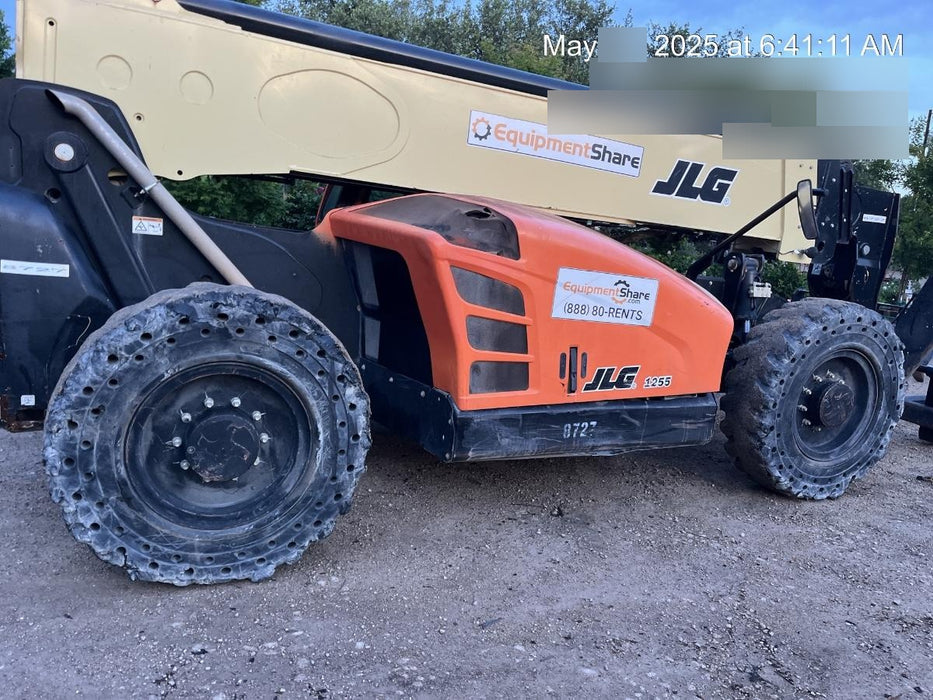 2018 JLG 1255