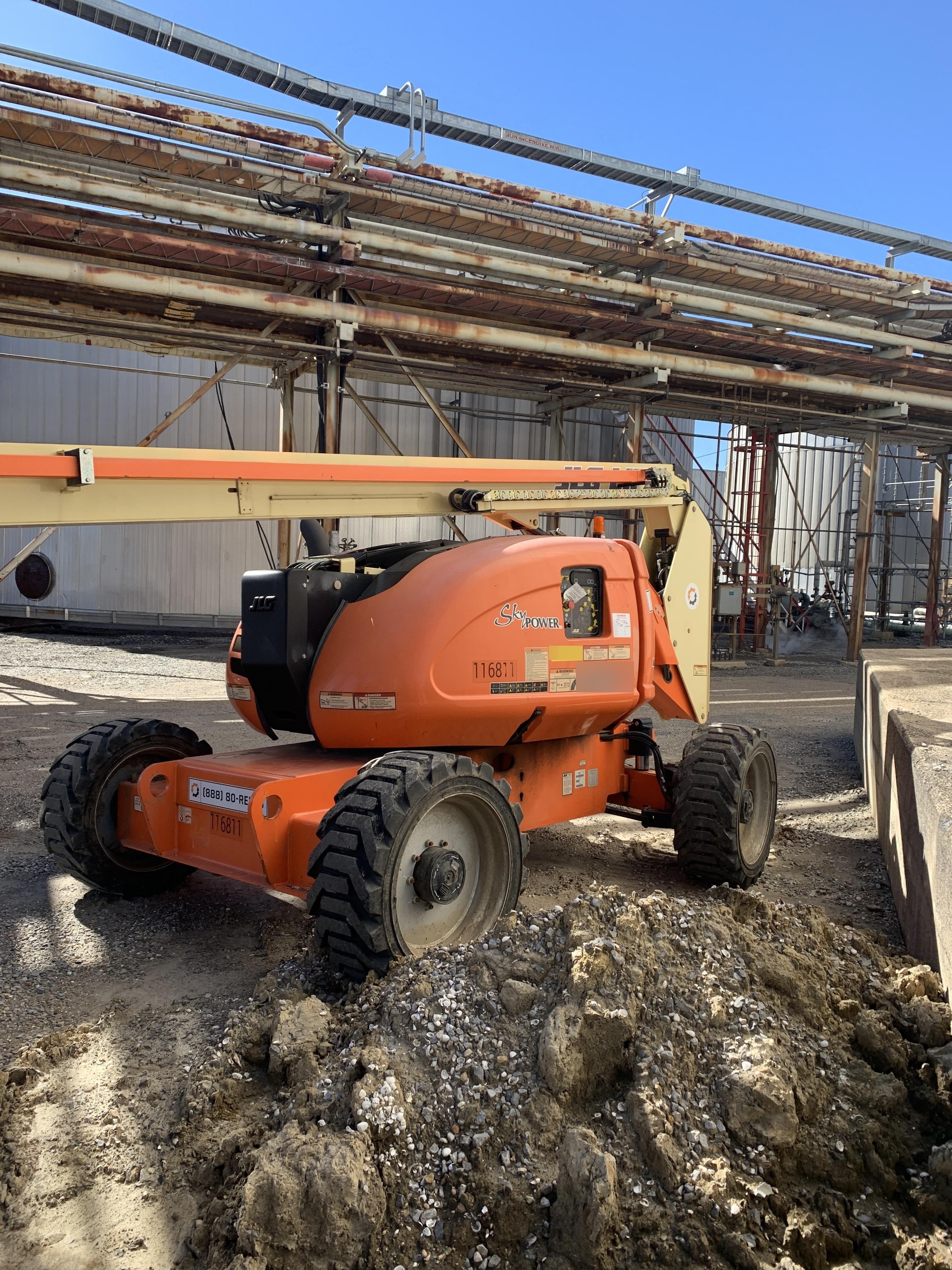 2021 JLG 600AJ