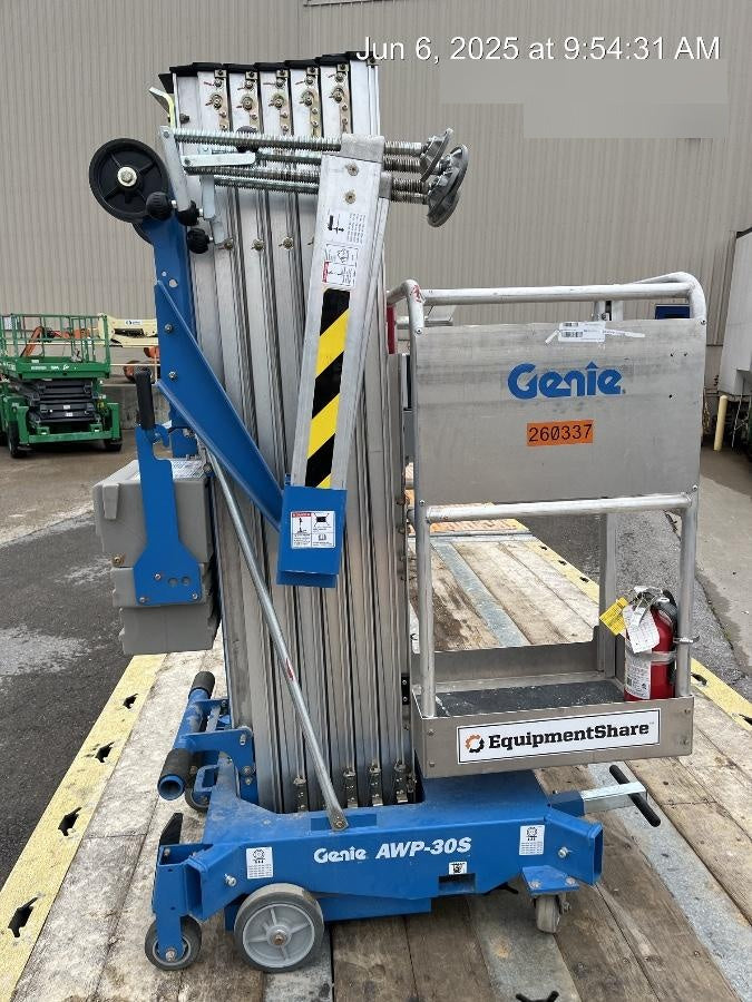 2022 GENIE AWP-30S DC