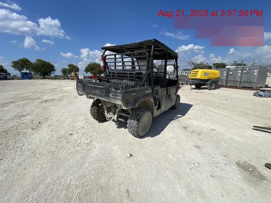 Kawasaki Mule PRO-DXT Standard Options, Backup Alarm, Beacon, Plastic Hard Top, Poly Windshield, Horn Kit