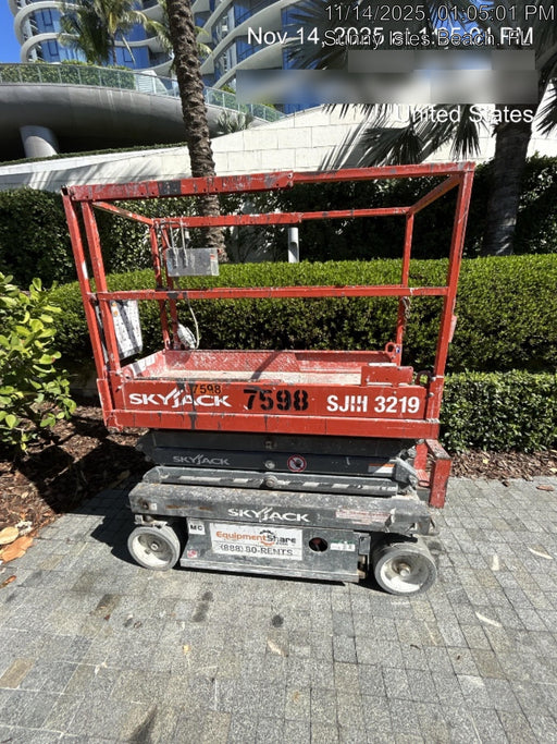 2018 Skyjack SJIII-3219 Skyjack SJIII3219 Scissor Lift w/Trojan Batteries