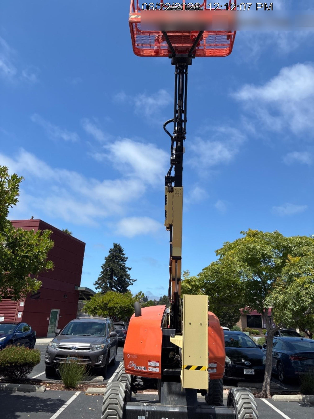 2025 JLG 450AJ