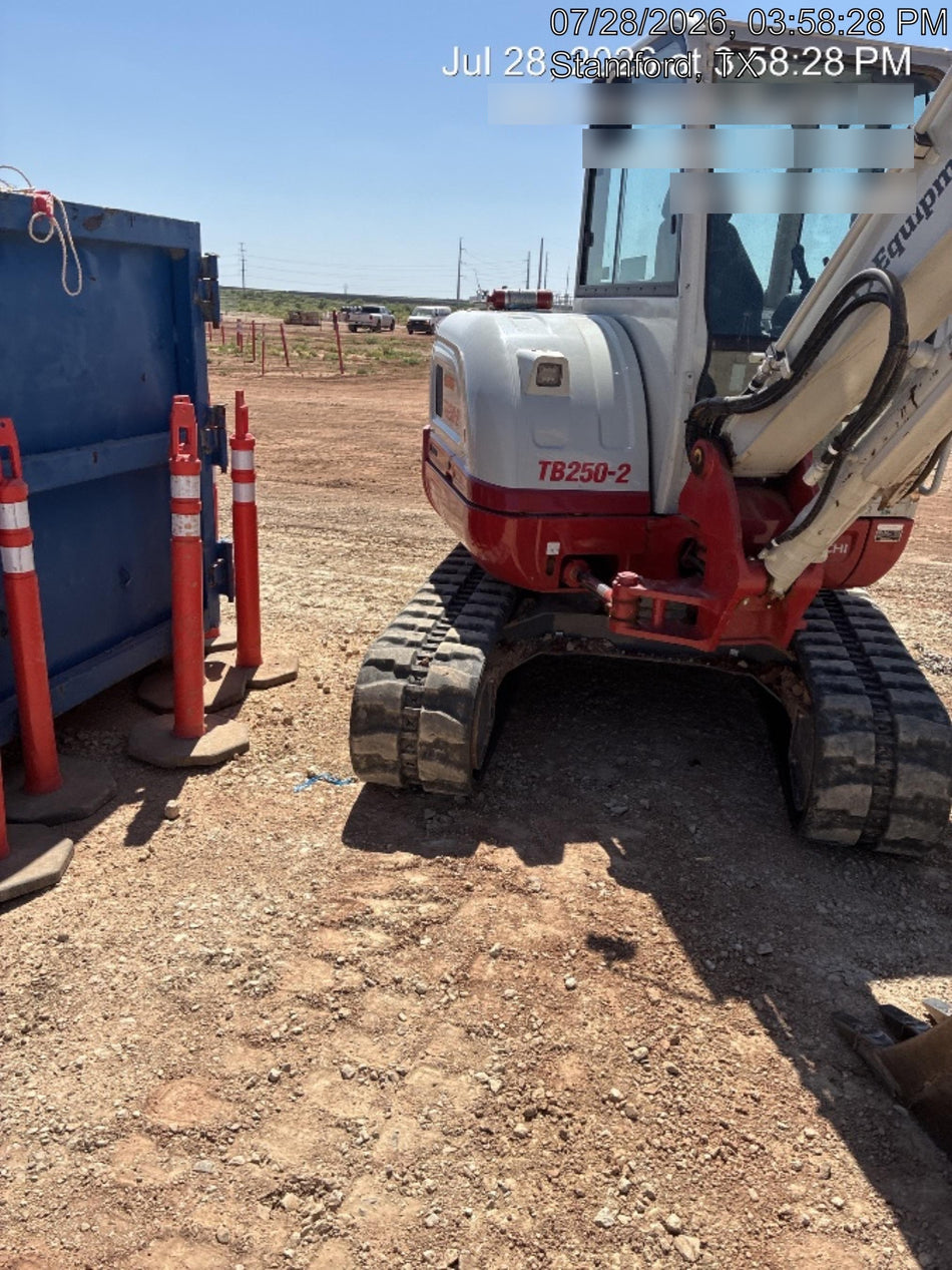 2025 TAKEUCHI TB250-2CR